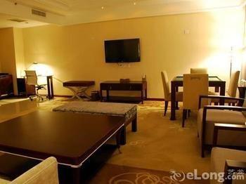 Ligang Hotel Qingdao Bagian luar foto